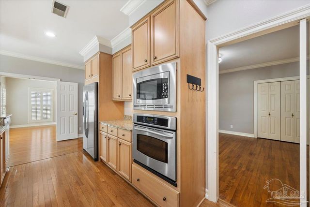 3343 Chantarene Dr, Pensacola, FL 32507