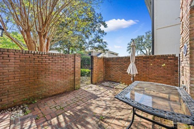 3343 Chantarene Dr, Pensacola, FL 32507