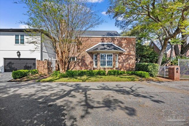 3343 Chantarene Dr, Pensacola, FL 32507