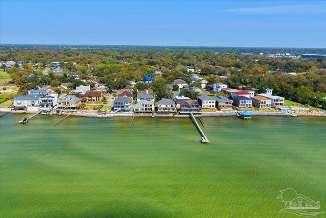 3343 Chantarene Dr, Pensacola, FL 32507