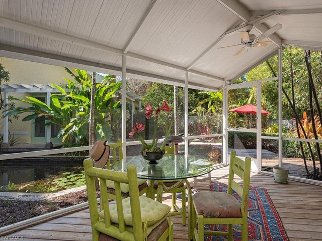 461 Carica RD, Naples, FL 34108