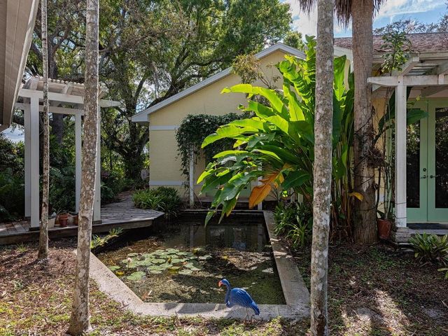 461 Carica RD, Naples, FL 34108