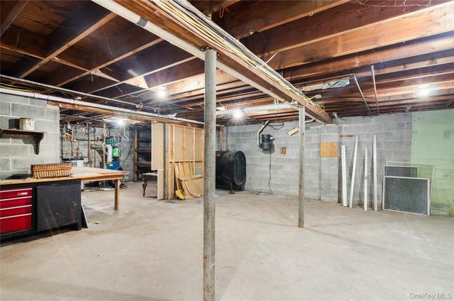 150 Remsen Road, Wading River, NY 11792