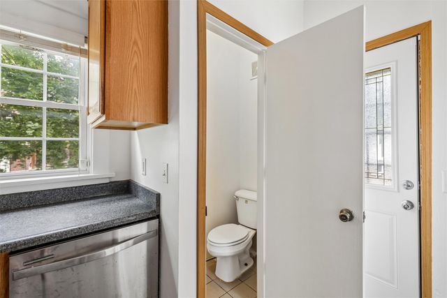 913 29th Street, Des Moines, IA 50312