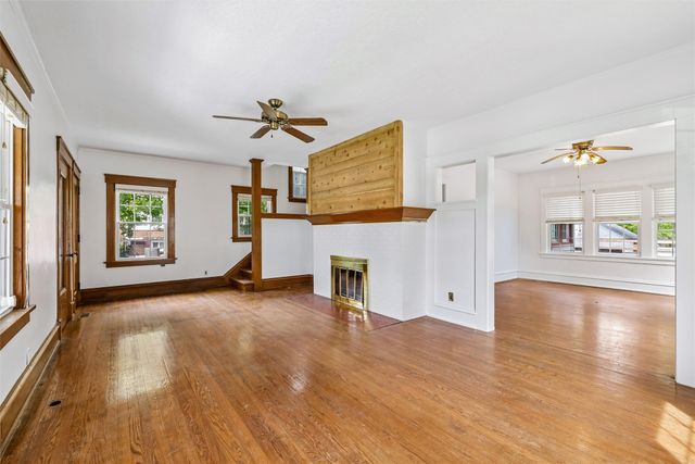 913 29th Street, Des Moines, IA 50312