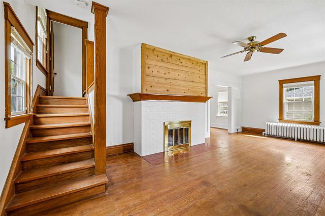913 29th Street, Des Moines, IA 50312