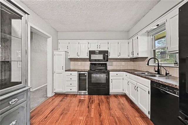 17009 E 3rd Terrace S, Independence, MO 64056