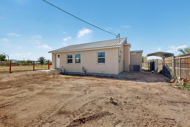 164 WILLOW Road NW, Albuquerque, NM 87107