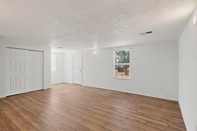 164 WILLOW Road NW, Albuquerque, NM 87107