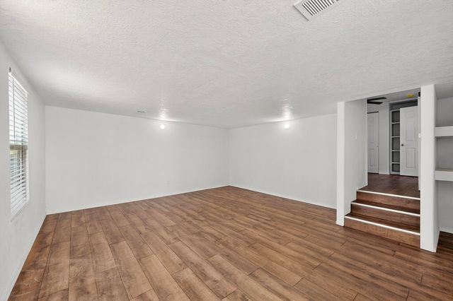 164 WILLOW Road NW, Albuquerque, NM 87107