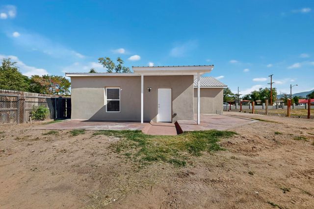 164 WILLOW Road NW, Albuquerque, NM 87107