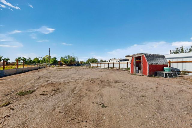 164 WILLOW Road NW, Albuquerque, NM 87107