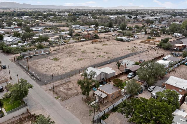 164 WILLOW Road NW, Albuquerque, NM 87107