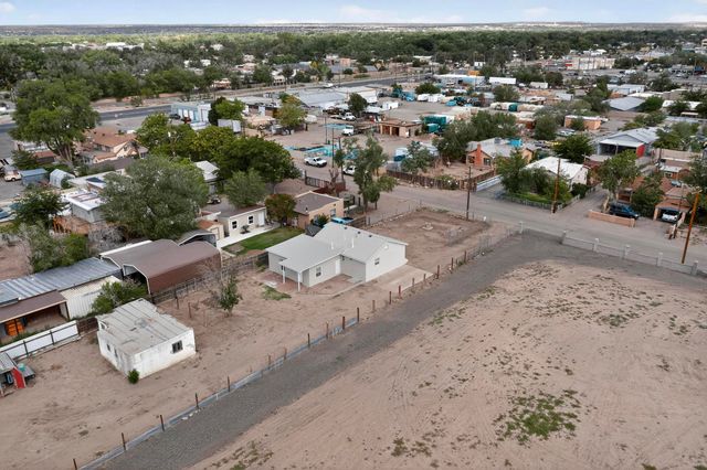 164 WILLOW Road NW, Albuquerque, NM 87107