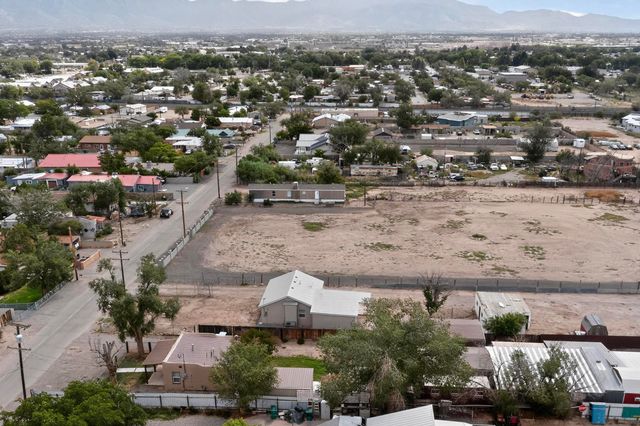 164 WILLOW Road NW, Albuquerque, NM 87107