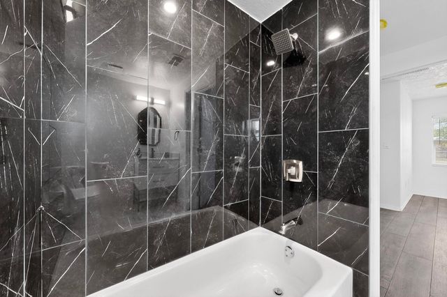 164 WILLOW Road NW, Albuquerque, NM 87107