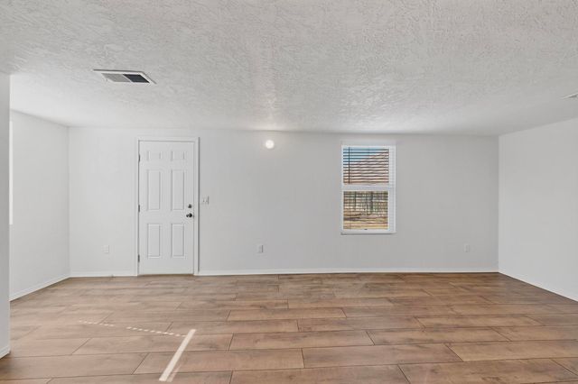 164 WILLOW Road NW, Albuquerque, NM 87107