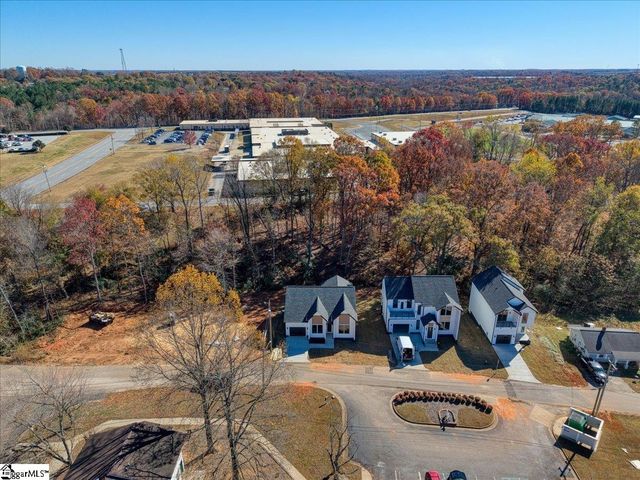 120 Lyman Avenue, Duncan, SC 29334