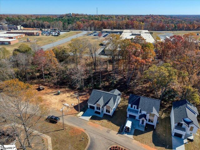 120 Lyman Avenue, Duncan, SC 29334