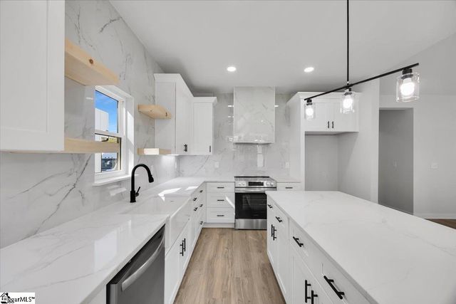 120 Lyman Avenue, Duncan, SC 29334