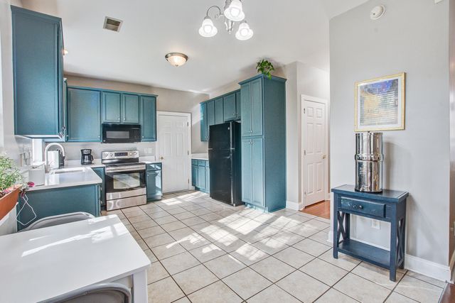 170 Willowbend Lane, Summerville, SC 29485