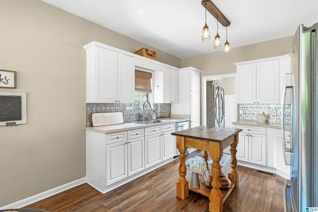 906 STONEWOOD ROAD, Helena, AL 35080