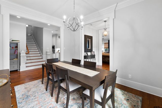 7391 Lake Pointe Cv, Tyler, TX 75703