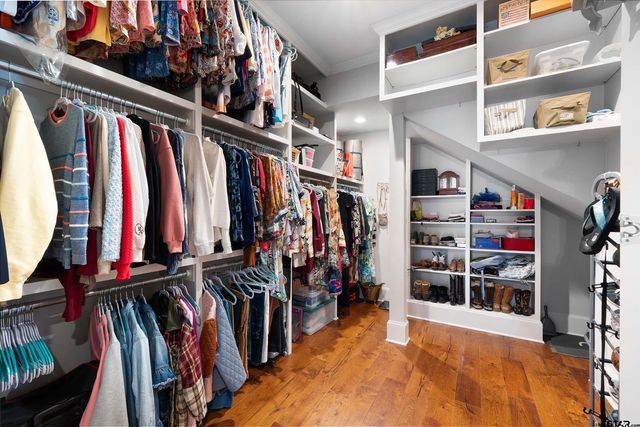 7391 Lake Pointe Cv, Tyler, TX 75703