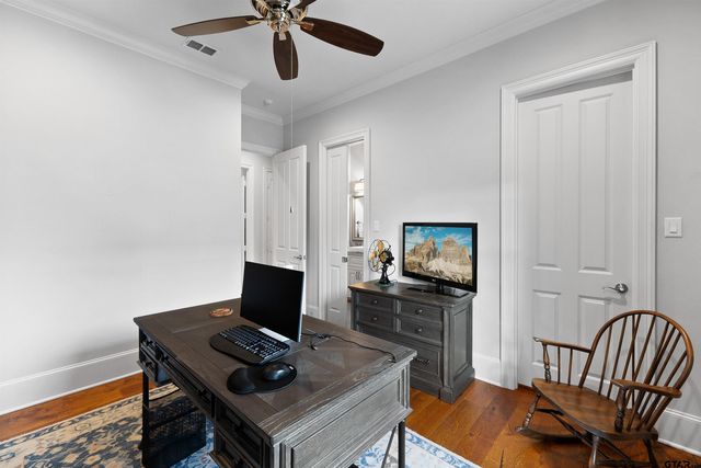 7391 Lake Pointe Cv, Tyler, TX 75703