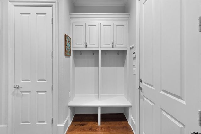 7391 Lake Pointe Cv, Tyler, TX 75703