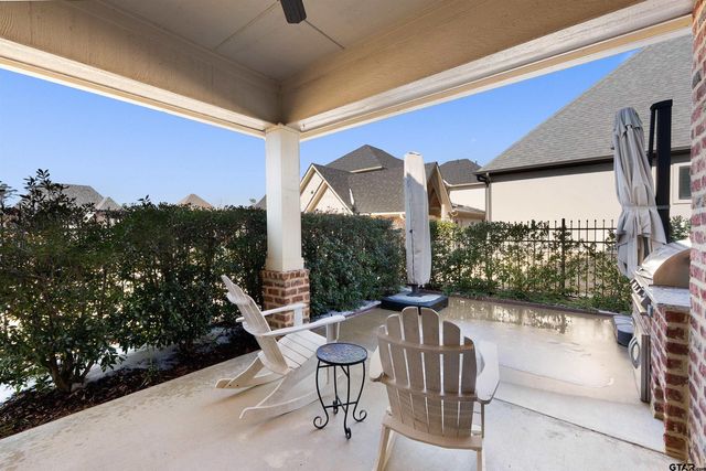 7391 Lake Pointe Cv, Tyler, TX 75703