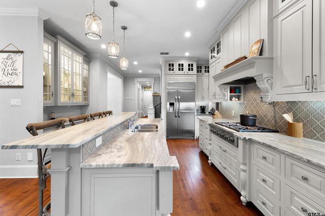 7391 Lake Pointe Cv, Tyler, TX 75703