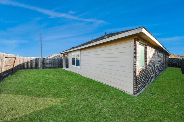 24654 Greenwood Bay Drive, Richmond, TX 77406