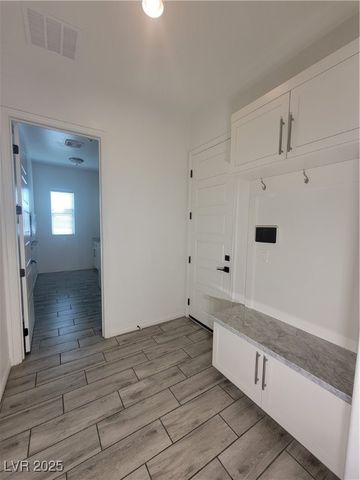 8740 South Pioneer Way, Las Vegas, NV 89113