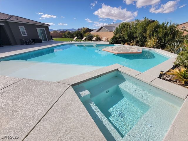 8740 South Pioneer Way, Las Vegas, NV 89113