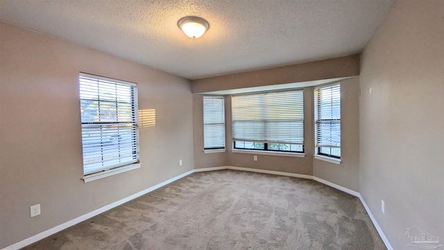 7524 Sandy Creek Dr, Pensacola, FL 32506