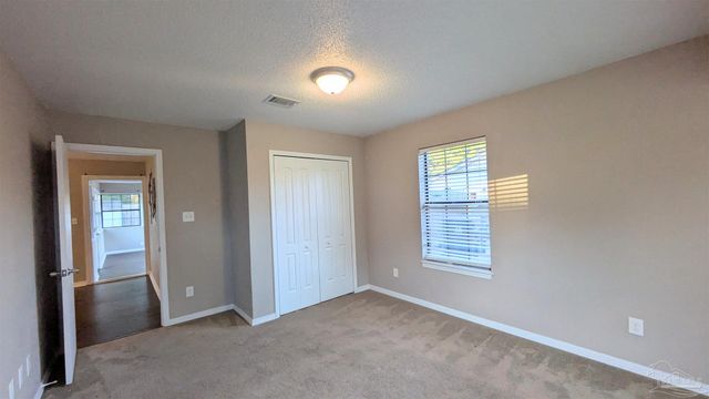 7524 Sandy Creek Dr, Pensacola, FL 32506