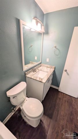 7524 Sandy Creek Dr, Pensacola, FL 32506