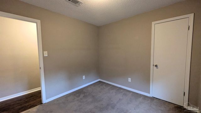 7524 Sandy Creek Dr, Pensacola, FL 32506