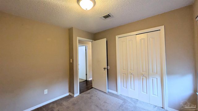 7524 Sandy Creek Dr, Pensacola, FL 32506