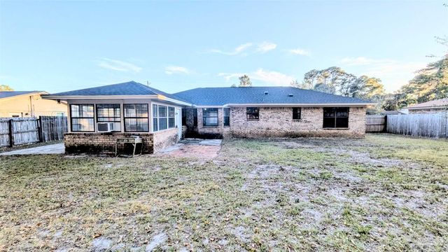 7524 Sandy Creek Dr, Pensacola, FL 32506