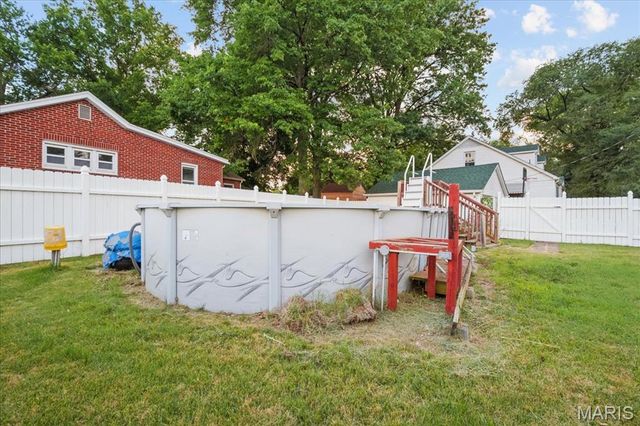 16 S 30th Street, Belleville, IL 62226