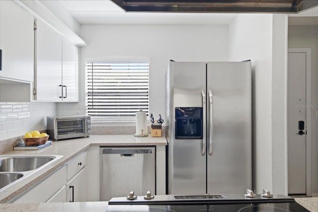 9209 SEMINOLE BOULEVARD 92, Seminole, FL 33772