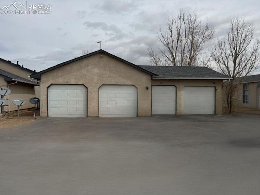 715-721 E Laporte Drive, Pueblo, CO 81007 — exterior