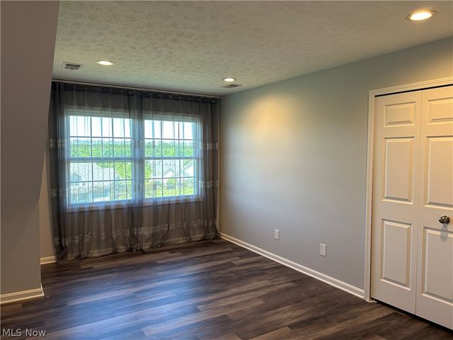 1835 Hickory Lane, Broadview Heights, OH 44147