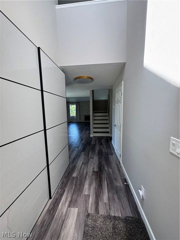 1835 Hickory Lane, Broadview Heights, OH 44147