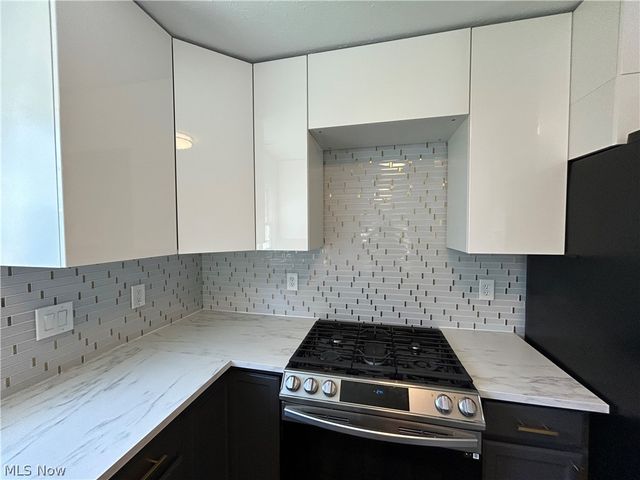 1835 Hickory Lane, Broadview Heights, OH 44147
