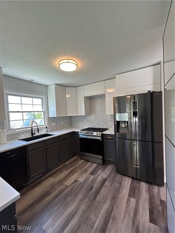 1835 Hickory Lane, Broadview Heights, OH 44147