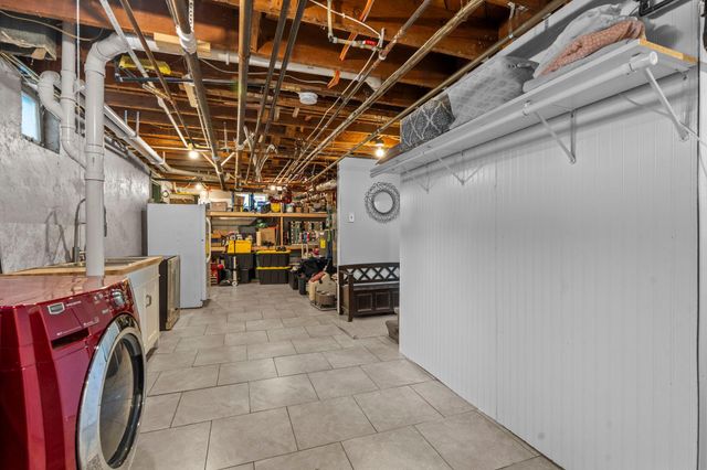 1633 E River Parkway, Minneapolis, MN 55414