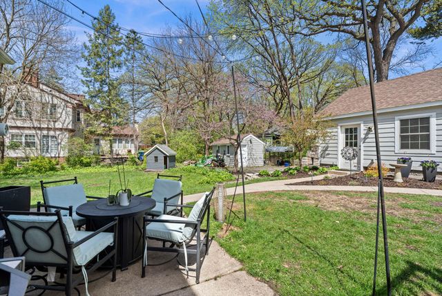 1633 E River Parkway, Minneapolis, MN 55414